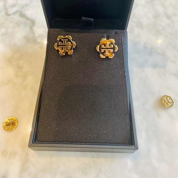 Tory Burch tortoise and gold earrings - Picture 2 of 3